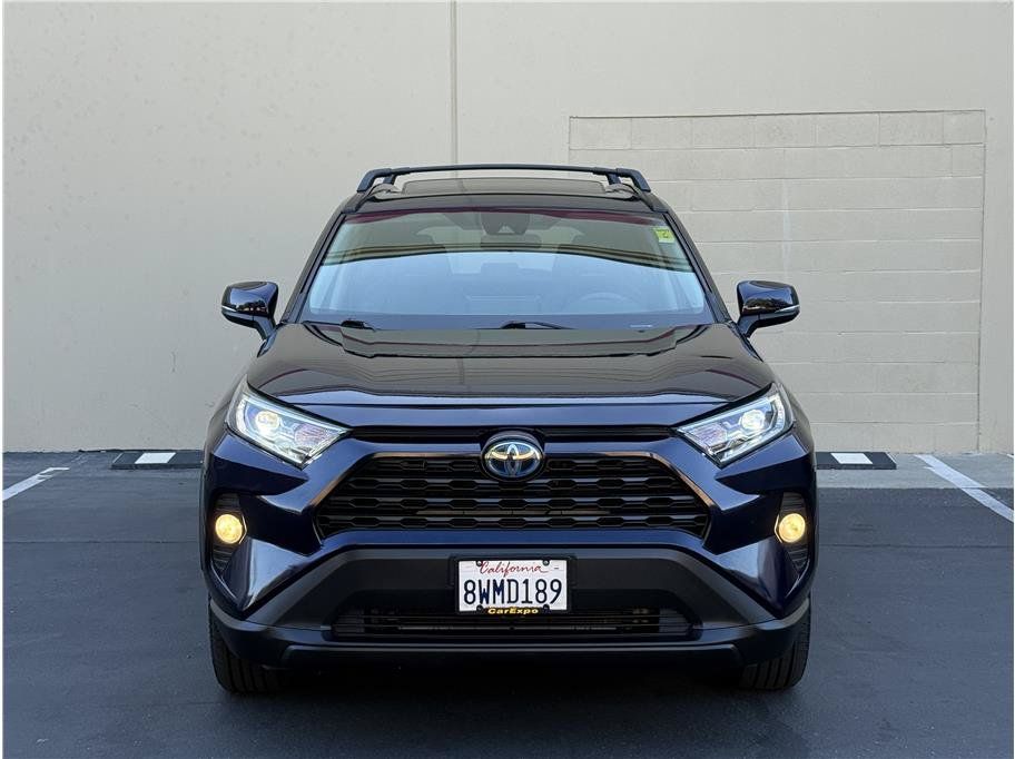 Used 2021 Toyota RAV4 XLE Premium w/ Carpet Mat Package (TMS) AWD/4WD image 2