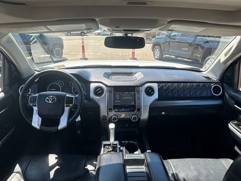 Used 2017 Toyota Tundra Platinum AWD/4WD image 10