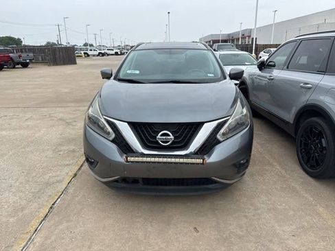 Used 2018 Nissan Murano SV w/ Premium Package AWD/4WD image 2