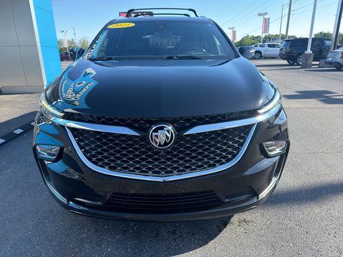Used 2023 Buick Enclave Avenir w/ Avenir Technology Package AWD/4WD image 2