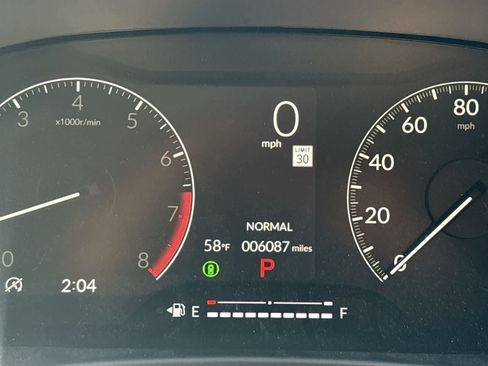 Used 2025 Honda Civic Sport image 16