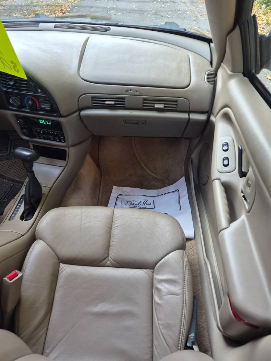Used 1996 Buick Skylark Custom FWD image 8