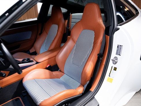 Used 2025 Porsche 911 Turbo S AWD/4WD image 5