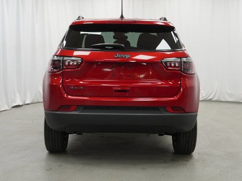 Used 2025 Jeep Compass Latitude w/ Altitude Special Edition image 12