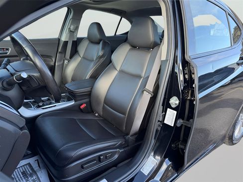 Used 2020 Acura TLX image 12