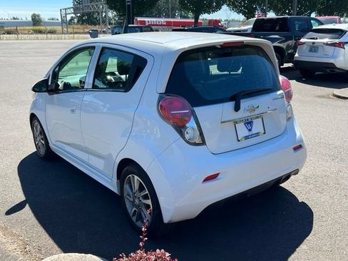 Used 2015 Chevrolet Spark LT FWD image 5
