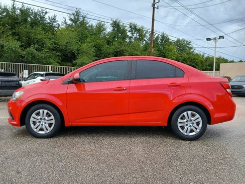 Used 2018 Chevrolet Sonic LS FWD image 8