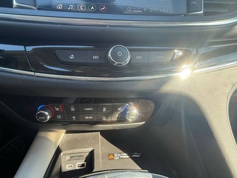 Used 2024 Buick Enclave Avenir w/ Avenir Technology Package image 29