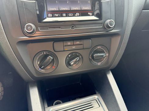 Used 2016 Volkswagen Jetta S FWD image 24