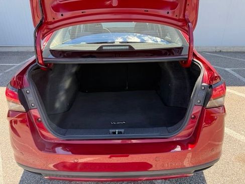 Used 2020 Nissan Versa SR w/ Convenience Package FWD image 10
