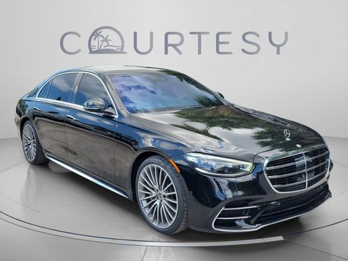 Certified 2023 Mercedes-Benz S 500 4MATIC image 4
