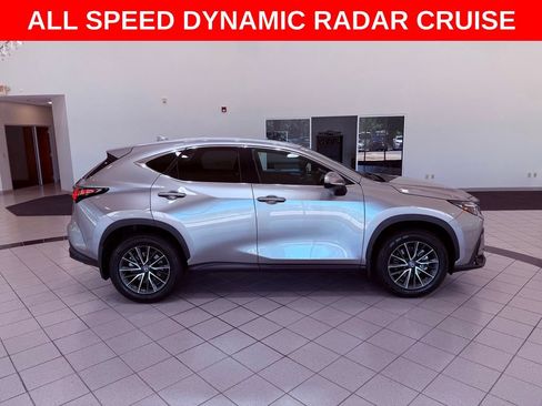 Used 2024 Lexus NX 250 FWD image 9