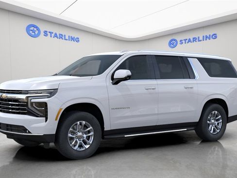 New 2026 Chevrolet Suburban LT w/ Comfort Package image 2