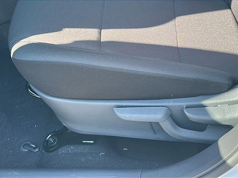 New 2025 Nissan Kicks Play S image 12