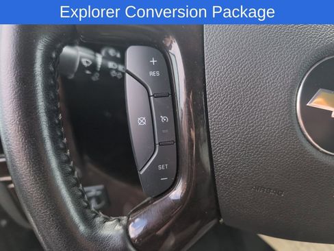 Used 2019 Chevrolet Express 2500 image 17