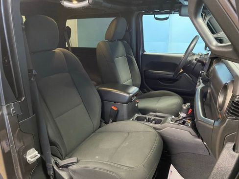 Used 2020 Jeep Wrangler Sport image 42