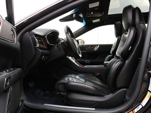 Used 2020 Lincoln Continental Reserve image 25