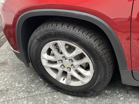 Certified 2021 Chevrolet Traverse LT w/ LPO, Floor Liner Package AWD/4WD image 33