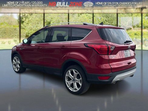Certified 2019 Ford Escape Titanium AWD/4WD image 3