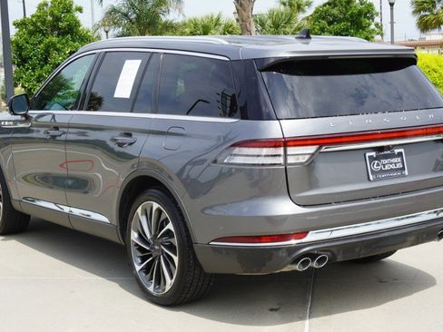 Used 2023 Lincoln Aviator Reserve w/ Equipment Group 201A AWD/4WD image 8