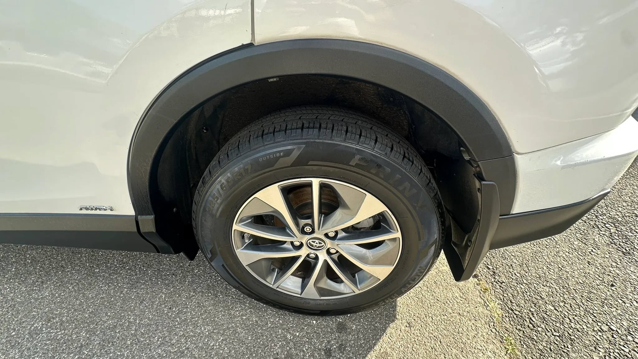 Used 2016 Toyota RAV4 XLE AWD/4WD image 10