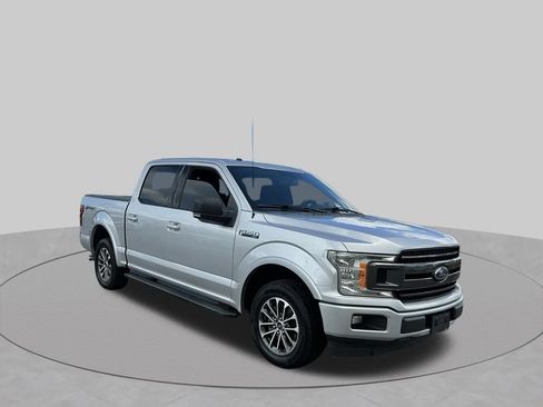 Used 2018 Ford F150 XLT w/ Equipment Group 302A Luxury RWD image 11