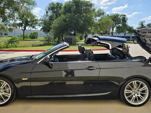 Used 2013 BMW 335i Convertible RWD image 12