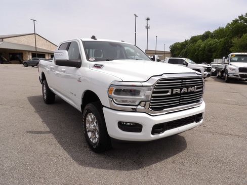 Used 2024 RAM 2500 Laramie w/ Safety Group AWD/4WD image 11