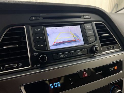 Used 2015 Hyundai Sonata SE w/ Option Group 09 image 15