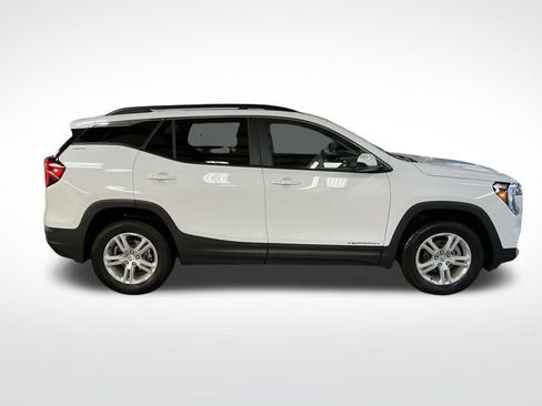 Certified 2023 GMC Terrain SLE w/ Driver Convenience Package image 7