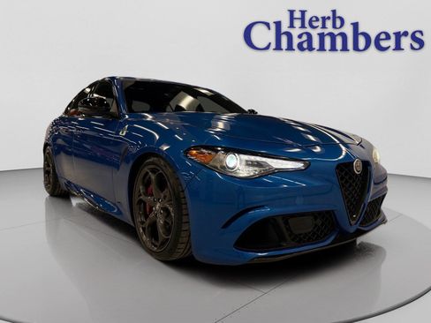 Used 2022 Alfa Romeo Giulia Quadrifoglio image 1