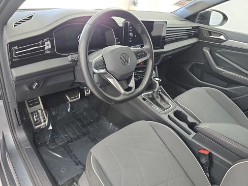 Certified 2025 Volkswagen Jetta Sport image 15