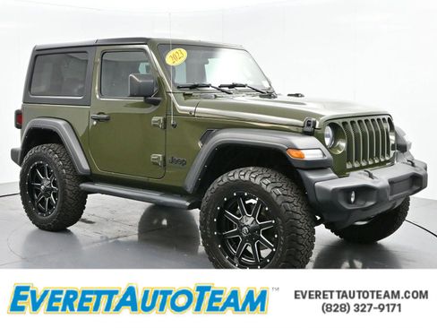 Used 2023 Jeep Wrangler Sport AWD/4WD image 1