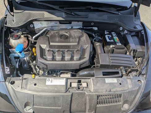 Used 2019 Volkswagen Beetle S image 18