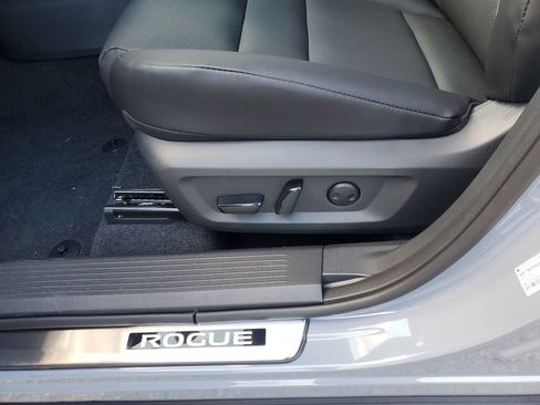 New 2026 Nissan Rogue Dark Armor AWD/4WD image 18