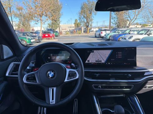Used 2025 BMW X5 M Competition w/ Executive Package image 10