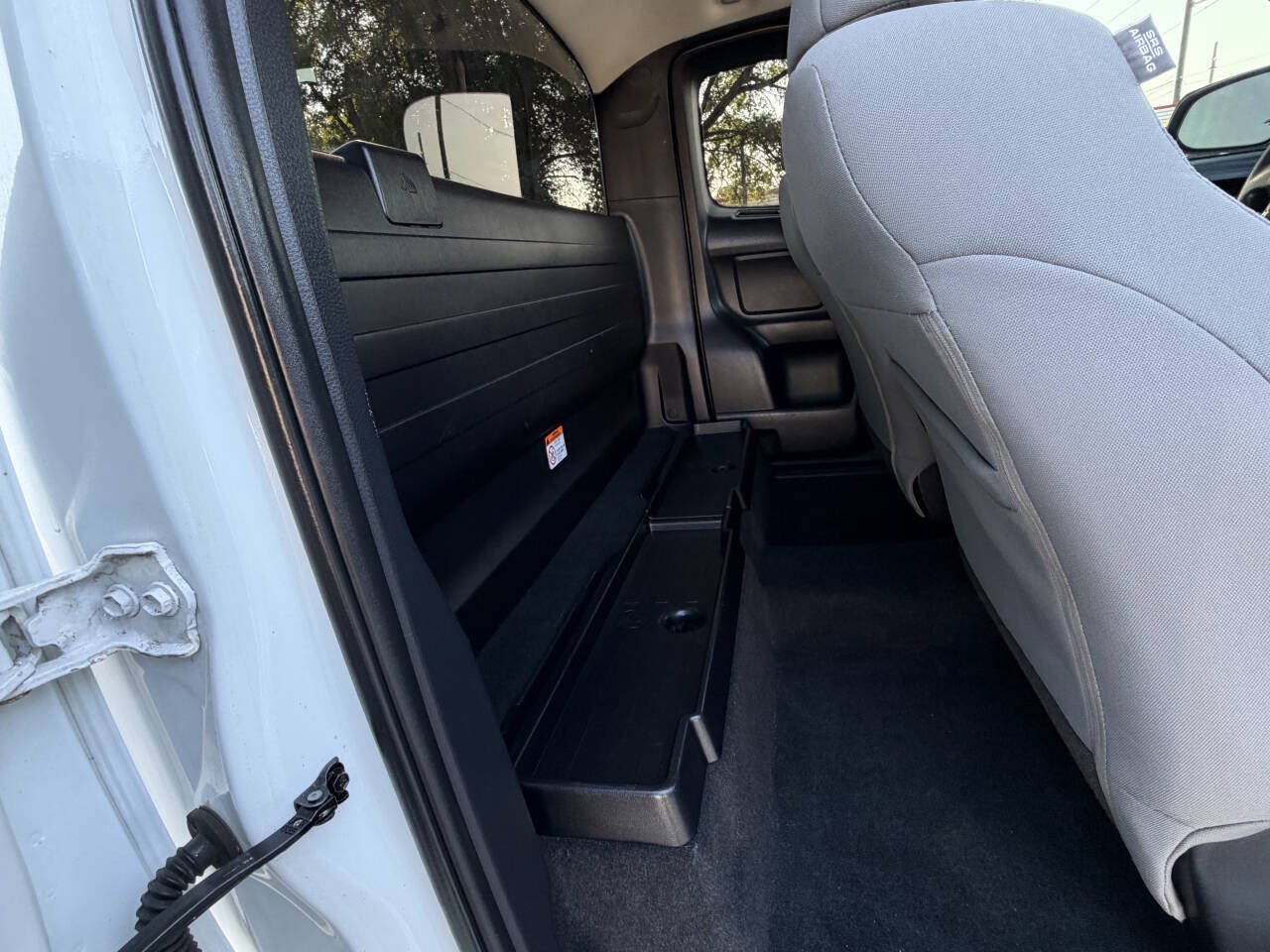 Used 2019 Toyota Tacoma SR RWD image 20