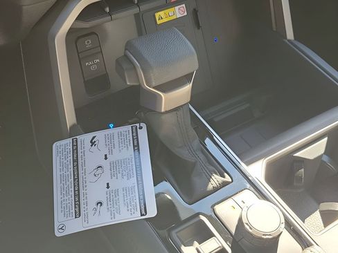 New 2026 Toyota Tundra Limited image 29