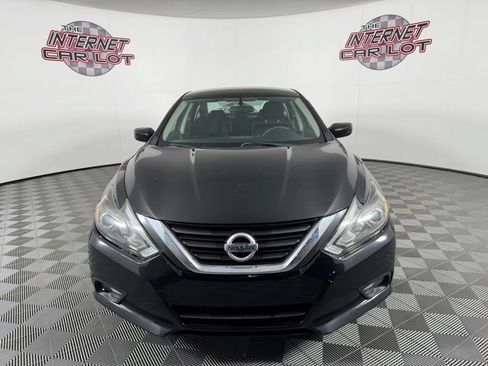 Used 2017 Nissan Altima 2.5 SR FWD image 2