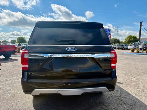 Used 2021 Ford Expedition XLT RWD image 4