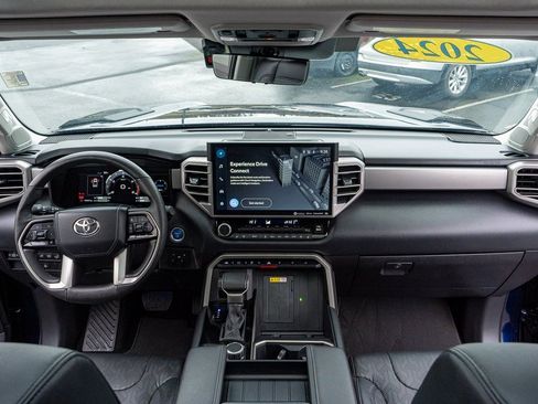 Used 2024 Toyota Tundra Limited image 23
