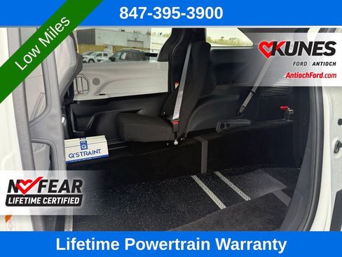 Used 2025 Toyota Sienna LE image 21