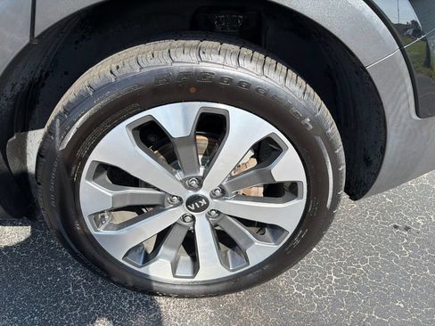 Used 2020 Kia Telluride S AWD/4WD image 10