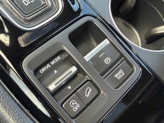 Used 2024 Honda Pilot Touring image 27