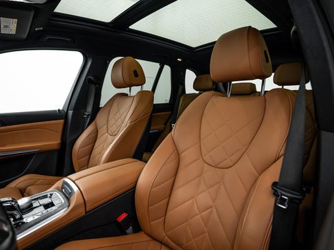 Used 2023 BMW X5 xDrive45e w/ Executive Package image 17