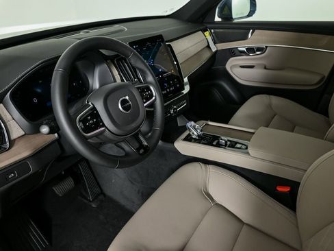 Certified 2026 Volvo XC90 B6 Plus w/ Protection Package Premier image 6