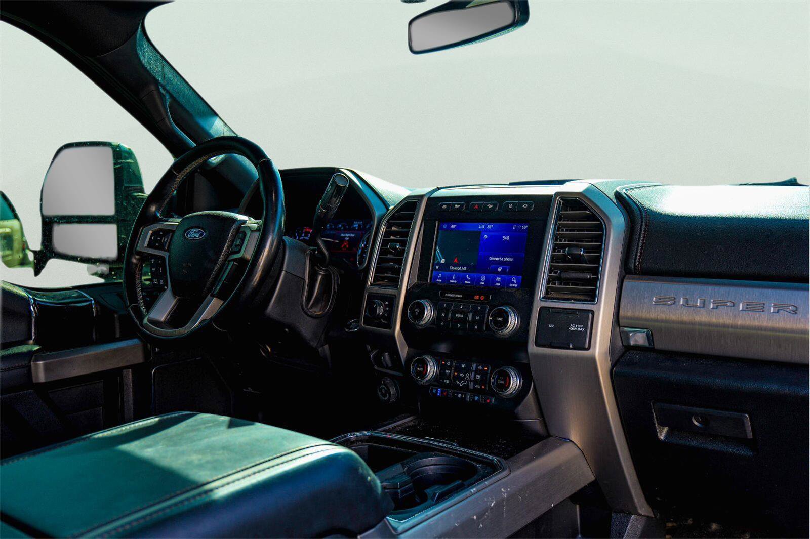 Used 2021 Ford F250 Platinum w/ FX4 Off-Road Package AWD/4WD image 17