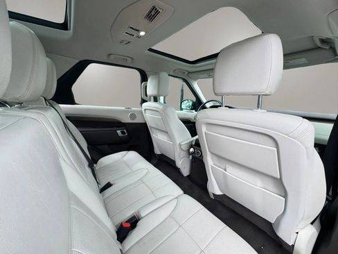 Used 2019 Land Rover Discovery HSE AWD/4WD image 14
