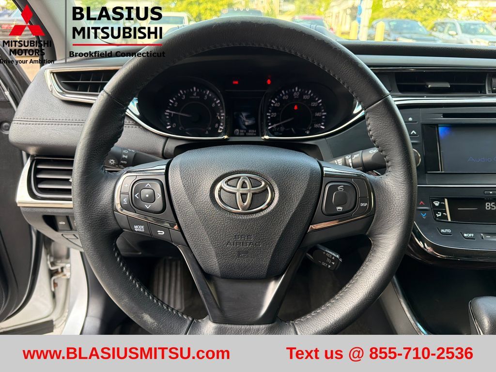 Used 2013 Toyota Avalon XLE FWD image 19
