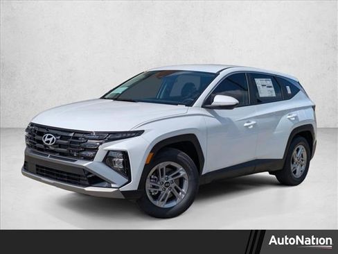 New 2026 Hyundai Tucson SE FWD image 1
